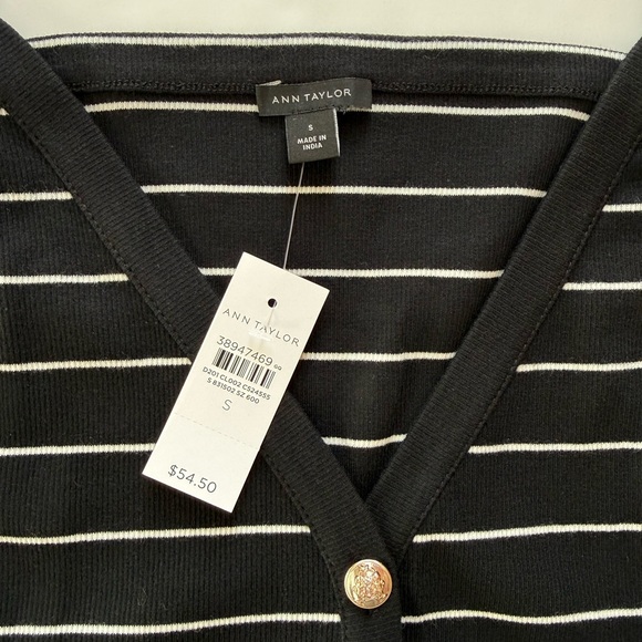 Ann Taylor Black and White Striped V-Neck Top - Picture 2 of 5